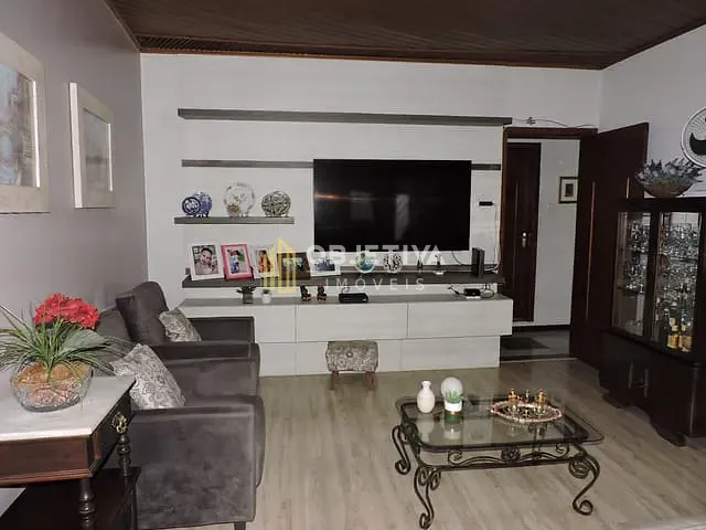 Apartamento 3 quartos e 2 banheiros, à venda, no bairro Petrópolis em Porto Alegre