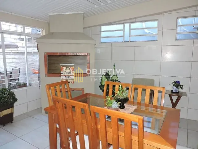Apartamento 3 quartos e 2 banheiros, à venda, no bairro Petrópolis em Porto Alegre
