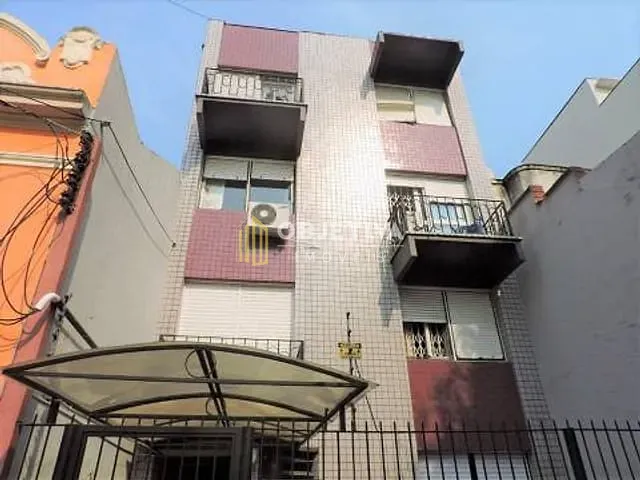 Apartamento 2 quartos e 2 banheiros, à venda, no bairro Cidade Baixa em Porto Alegre