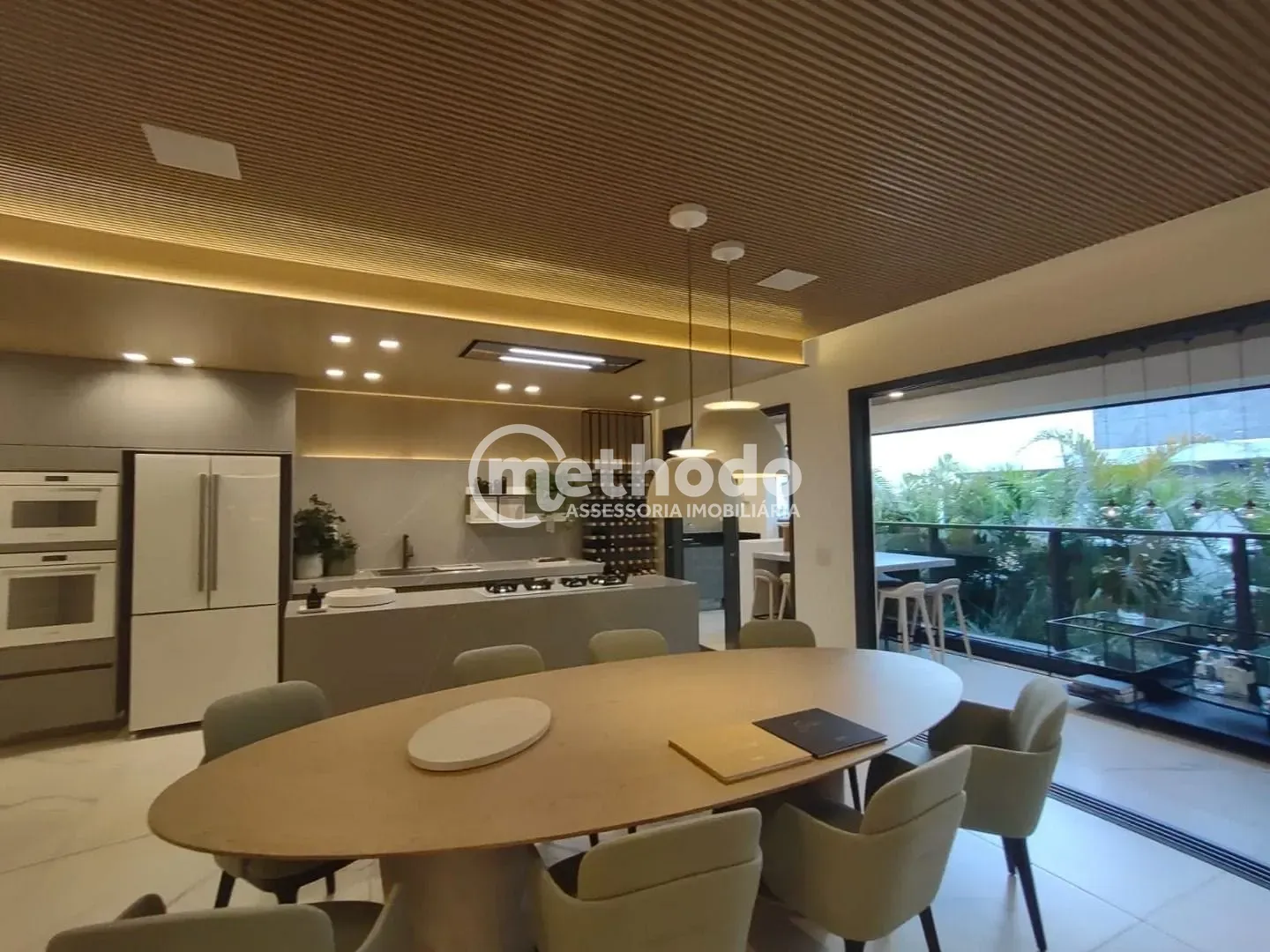Apartamento, 3 quartos, 212 m² - Foto 2