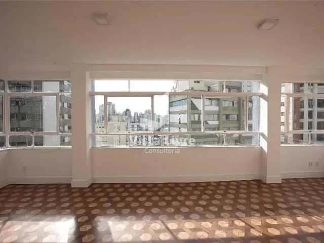 Apartamento com 215m² 3 quartos e 2 banheiros, à venda, no bairro Santa Cecília em São Paulo