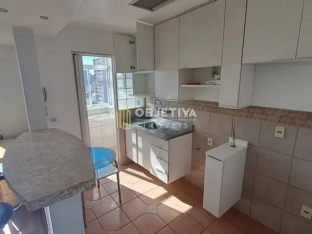 Apartamento 1 quarto e 1 banheiro, à venda, no bairro Floresta em Porto Alegre