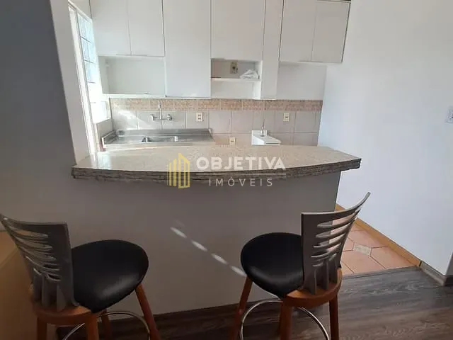 Apartamento 1 quarto e 1 banheiro, à venda, no bairro Floresta em Porto Alegre