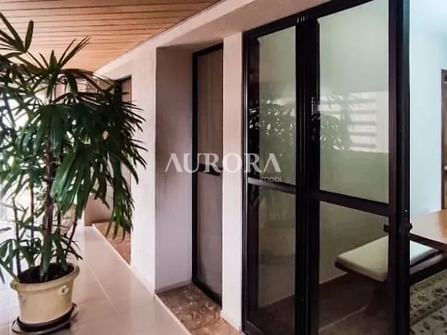 Apartamento com 570m² 4 quartos e 5 banheiros, à venda, no bairro Centro em Londrina
