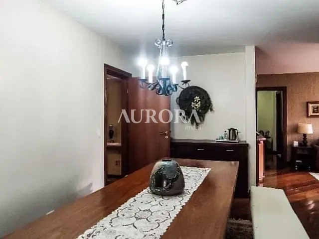 Apartamento com 570m² 4 quartos e 5 banheiros, à venda, no bairro Centro em Londrina