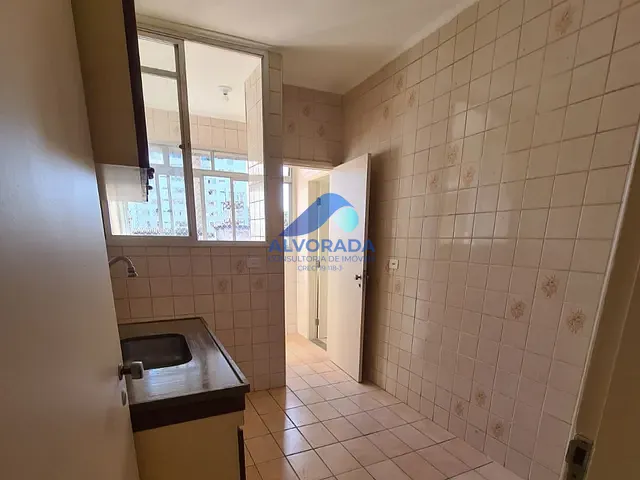 Apartamento 3 quartos e 2 banheiros, para alugar, no bairro Centro em São José dos Campos