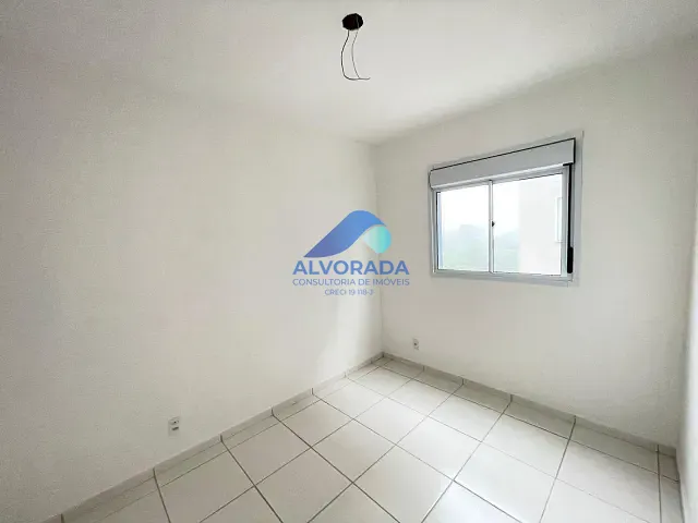 Apartamento 2 quartos e 1 banheiro, para alugar, no bairro Eugênio de Mello em São José dos Campos