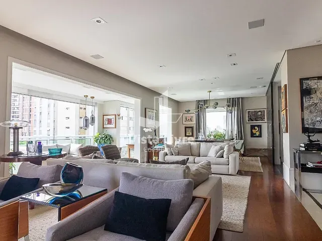 Apartamento com 300m² 3 quartos e 5 banheiros, à venda, no bairro Perdizes em São Paulo