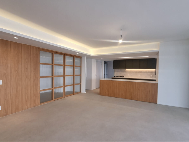 Apartamento com 230m² 3 quartos e 5 banheiros, para alugar, no bairro Alto da Lapa em São Paulo