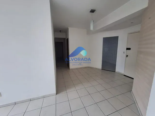 Apartamento 3 quartos e 2 banheiros, para alugar, no bairro Parque Residencial Aquarius em São José dos Campos