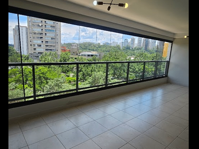 Apartamento com 210m² 3 quartos e 5 banheiros, à venda ou para alugar, no bairro Vila Cruzeiro em São Paulo