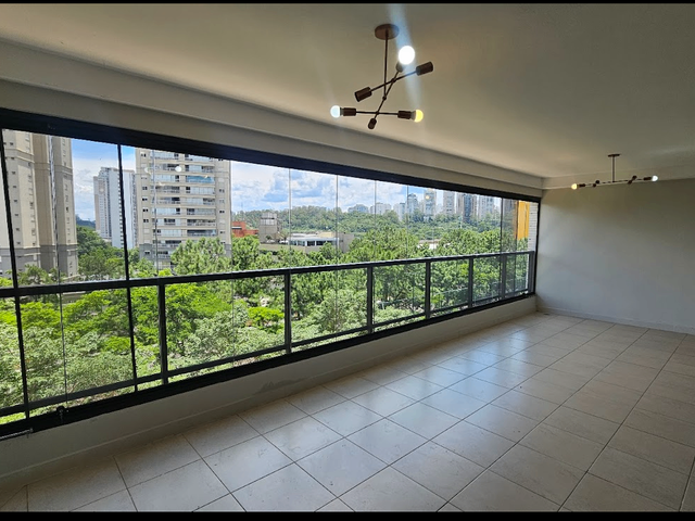 Apartamento com 210m² 3 quartos e 5 banheiros, à venda ou para alugar, no bairro Vila Cruzeiro em São Paulo