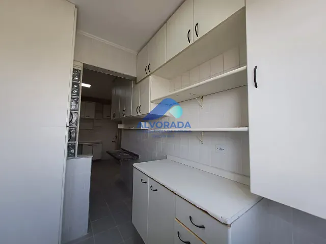 Apartamento 3 quartos e 2 banheiros, para alugar, no bairro Jardim das Indústrias em São José dos Campos