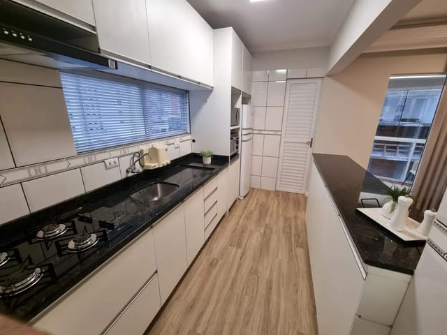 Apartamento com 86m² 3 quartos e 2 banheiros, à venda, no bairro Centro em Balneário Camboriú