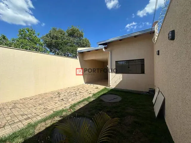 Casa com 180m² 2 quartos e 2 banheiros, à venda, no bairro Rosa dos Ventos em Aparecida de Goiânia