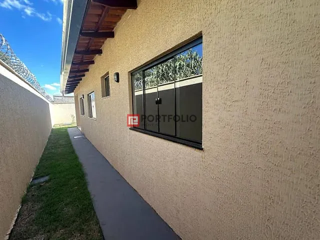 Casa com 180m² 2 quartos e 2 banheiros, à venda, no bairro Rosa dos Ventos em Aparecida de Goiânia