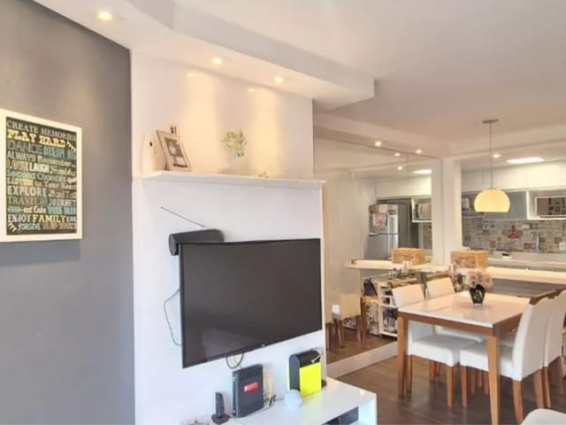 Apartamento 2 quartos e 2 banheiros, à venda, no bairro Vila Ipojuca em São Paulo