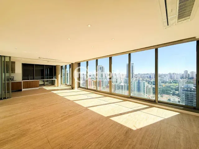 Apartamento com 257m² 3 quartos e 5 banheiros, à venda, no bairro Cambuí em Campinas