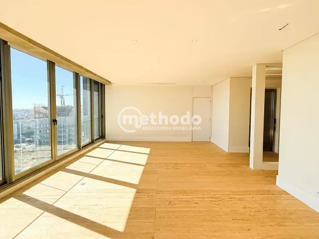 Apartamento com 257m² 3 quartos e 5 banheiros, à venda, no bairro Cambuí em Campinas
