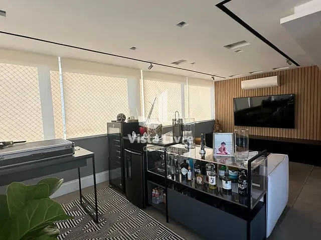 Apartamento com 186m² 3 quartos e 2 banheiros, à venda, no bairro Vila Ipojuca em São Paulo