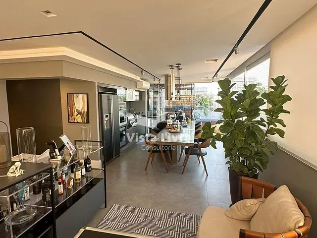 Apartamento com 186m² 3 quartos e 2 banheiros, à venda, no bairro Vila Ipojuca em São Paulo