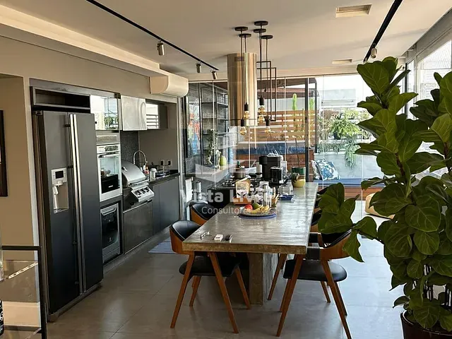Apartamento com 186m² 3 quartos e 2 banheiros, à venda, no bairro Vila Ipojuca em São Paulo