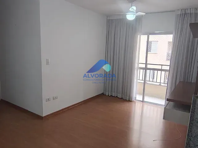 Apartamento 2 quartos e 2 banheiros, para alugar, no bairro Jardim Oriente em São José dos Campos