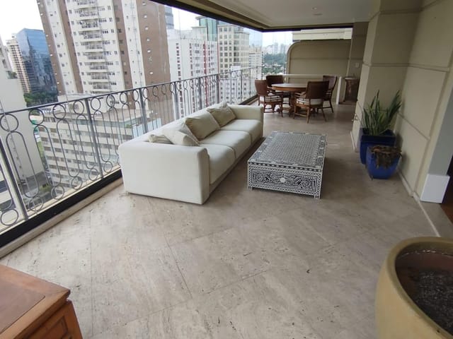 Apartamento com 553m² 5 quartos e 6 banheiros, para alugar, no bairro Vila Nova Conceição em São Paulo