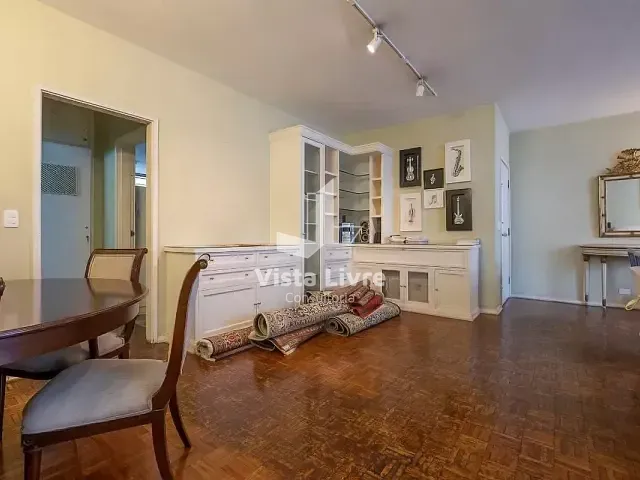 Apartamento com 190m² 3 quartos e 4 banheiros, à venda, no bairro Cerqueira César em São Paulo