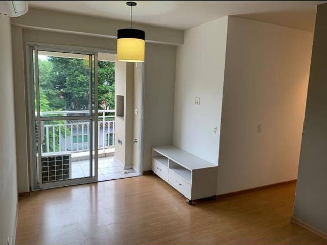 Apartamento 2 quartos e 2 banheiros, à venda ou para alugar, no bairro Indianópolis em São Paulo