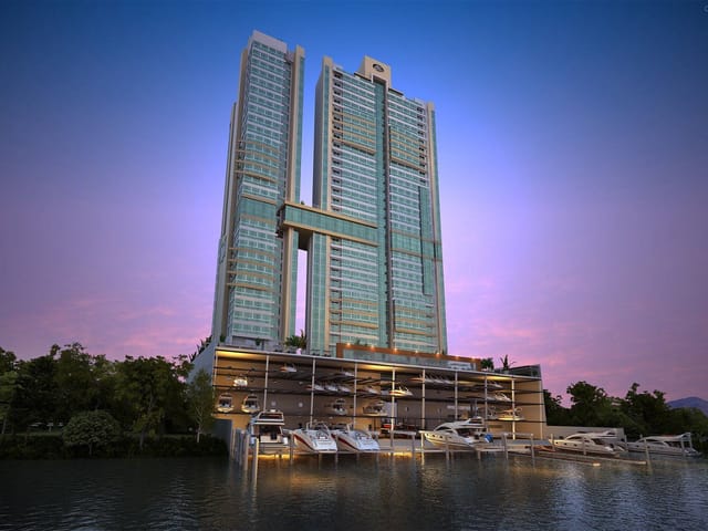 Apartamento com 340m² 4 quartos e 5 banheiros, à venda, no bairro Centro em Balneário Camboriú