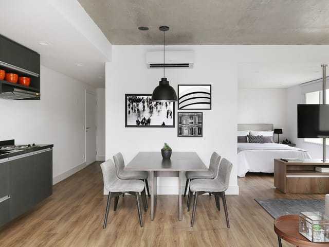 Apartamento com 63m² 1 quarto e 2 banheiros, para alugar, no bairro Cidade Monções em São Paulo