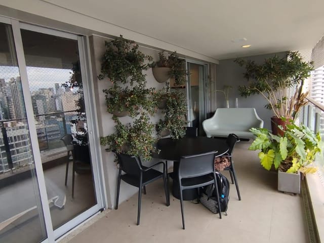 Apartamento com 65m² 1 quarto e 2 banheiros, à venda ou para alugar, no bairro Vila Nova Conceição em São Paulo