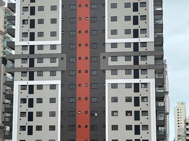 Apartamento com 131m² 3 quartos e 4 banheiros, à venda, no bairro Meia Praia em Itapema