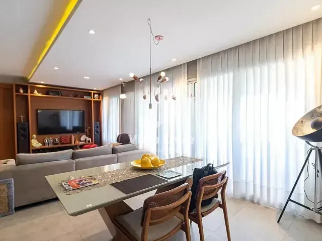 Apartamento com 134m² 3 quartos e 4 banheiros, à venda, no bairro Vila Anastácio em São Paulo