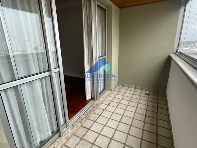 Apartamento com 218m² 4 quartos e 4 banheiros, para alugar, no bairro Jardim das Colinas em São José dos Campos