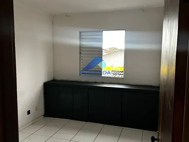 Apartamento 2 quartos e 1 banheiro, à venda, no bairro Conjunto Residencial Trinta e Um de Março em São José dos Campos