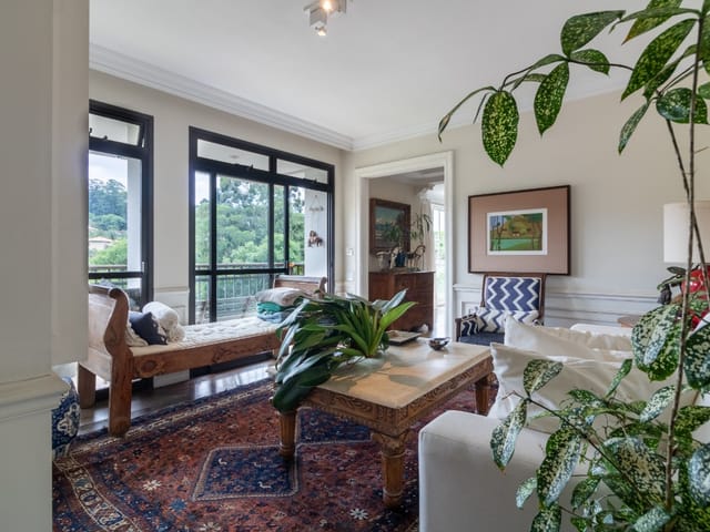 Apartamento com 251m² 4 quartos e 3 banheiros, à venda, no bairro Real Parque em São Paulo