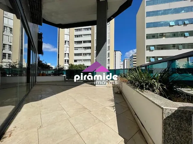 Apartamento com 377m² 4 quartos e 6 banheiros, à venda, no bairro Vila Adyana em São José dos Campos