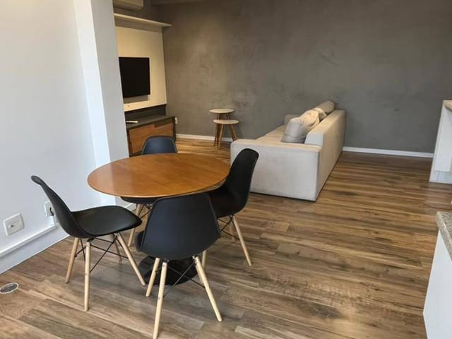 Apartamento com 72m² 2 quartos e 2 banheiros, para alugar, no bairro Liberdade em São Paulo