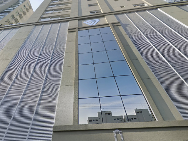 Apartamento com 125m² 3 quartos e 4 banheiros, à venda, no bairro Centro em Balneário Camboriú