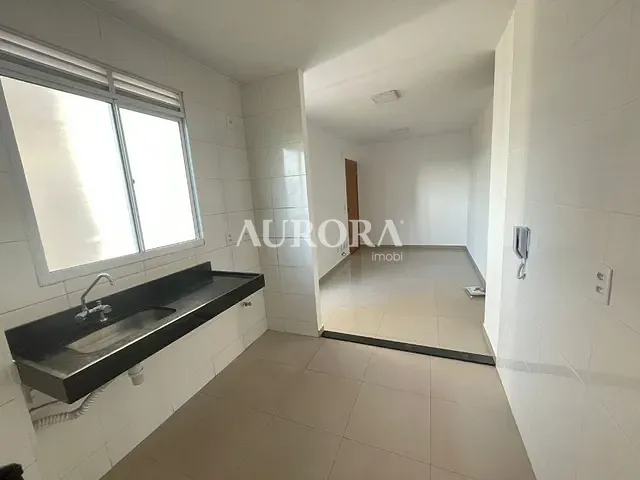Apartamento 2 quartos e 1 banheiro, à venda, no bairro Acquaville em Londrina