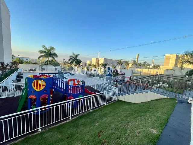 Apartamento 2 quartos e 1 banheiro, à venda, no bairro Acquaville em Londrina