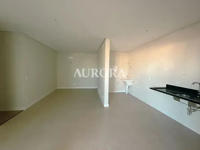 Apartamento com 137m² 3 quartos e 2 banheiros, à venda, no bairro Centro em Londrina