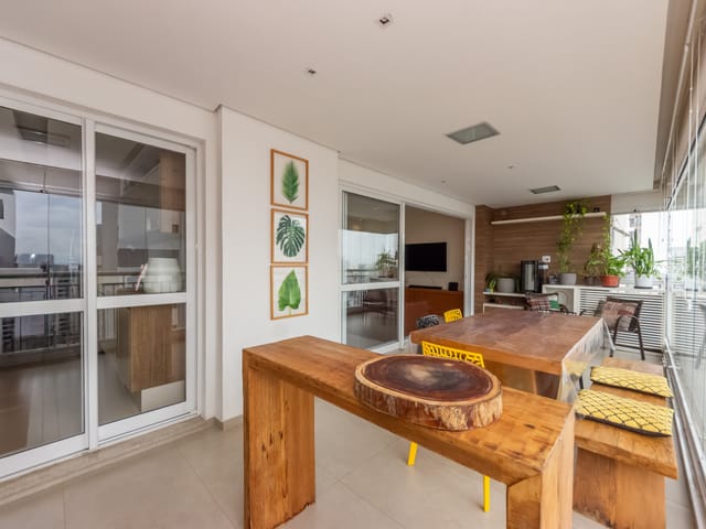 Apartamento com 222m² 3 quartos e 5 banheiros, à venda, no bairro Vila Firmiano Pinto em São Paulo