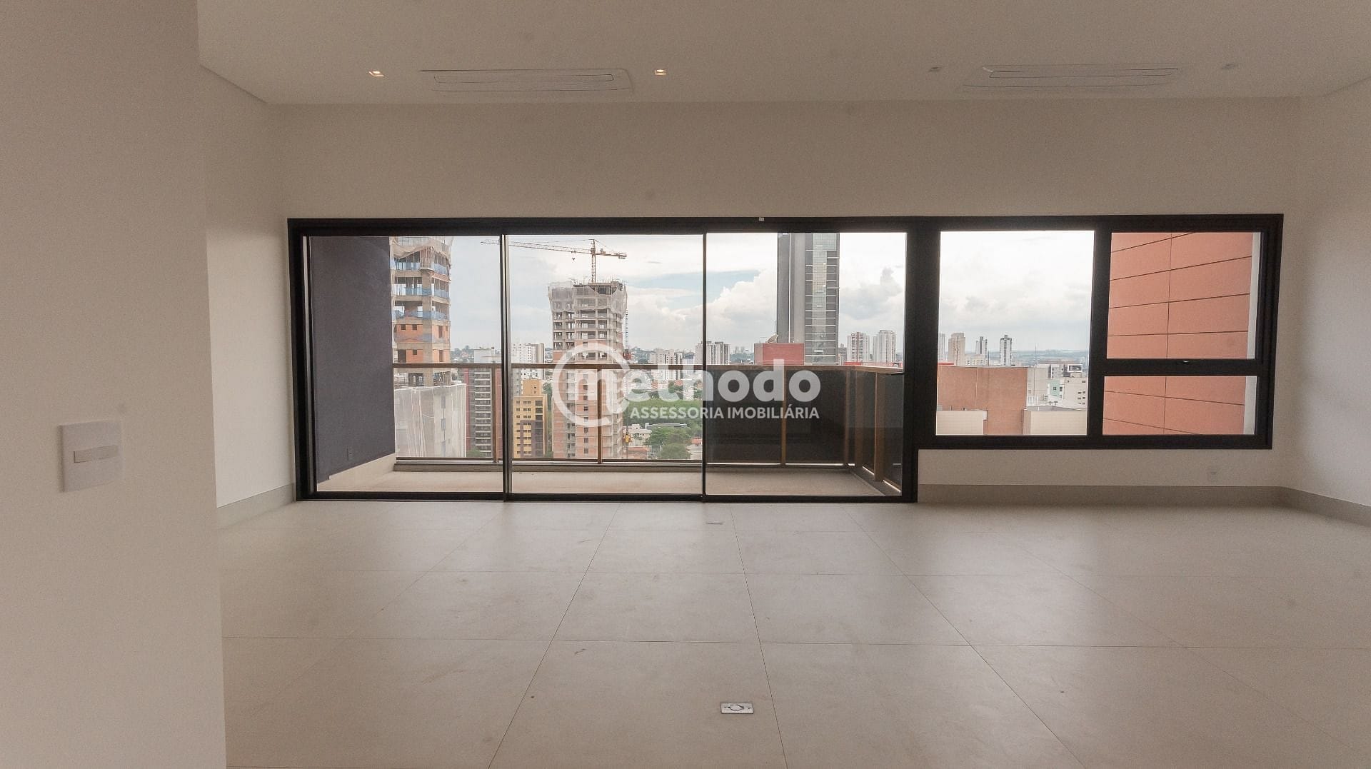 Apartamento, 3 quartos, 170 m² - Foto 1