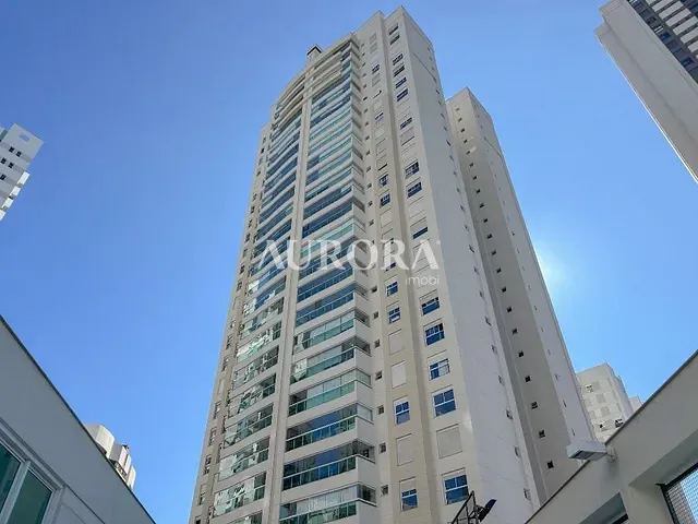 Apartamento 3 quartos e 4 banheiros, à venda, no bairro Gleba Fazenda Palhano em Londrina