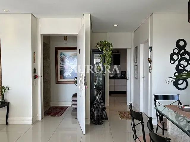 Apartamento 3 quartos e 4 banheiros, à venda, no bairro Gleba Fazenda Palhano em Londrina