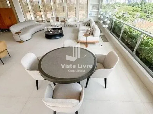 Apartamento com 341m² 4 quartos e 5 banheiros, à venda, no bairro Vila Cordeiro em São Paulo