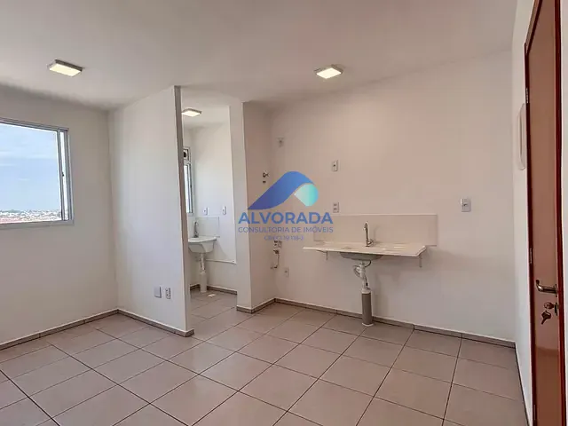 Apartamento 2 quartos e 1 banheiro, à venda, no bairro Parque dos Ipês em São José dos Campos